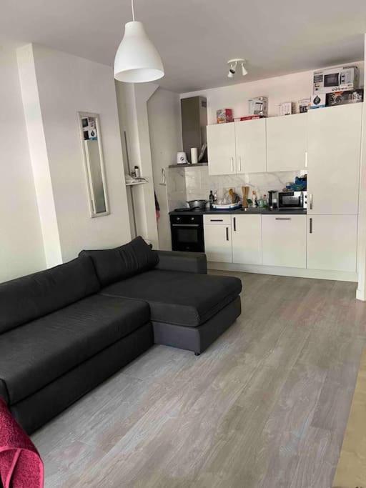 Private Double Bed Room Only With Balcony In Apartment Ρότερνταμ Εξωτερικό φωτογραφία